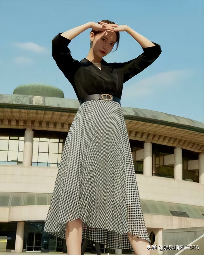 林允儿街拍look,林允儿画报