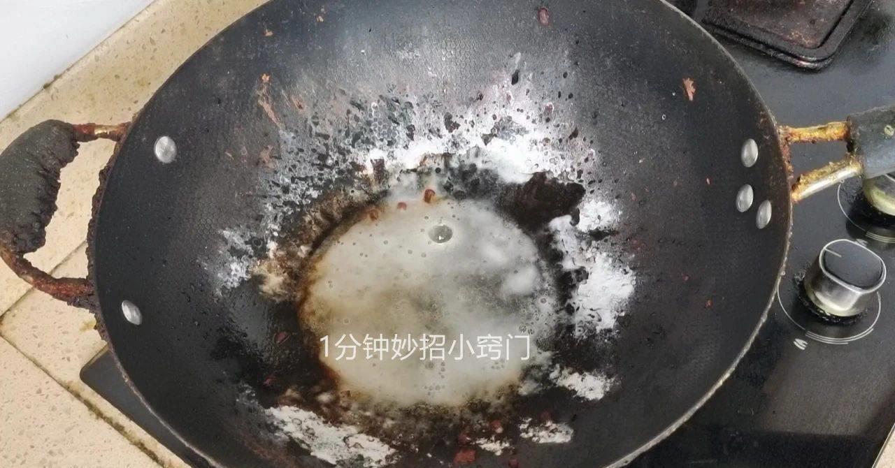 锅底糊了用什么刷,有效便捷锅底糊了用它就能解决