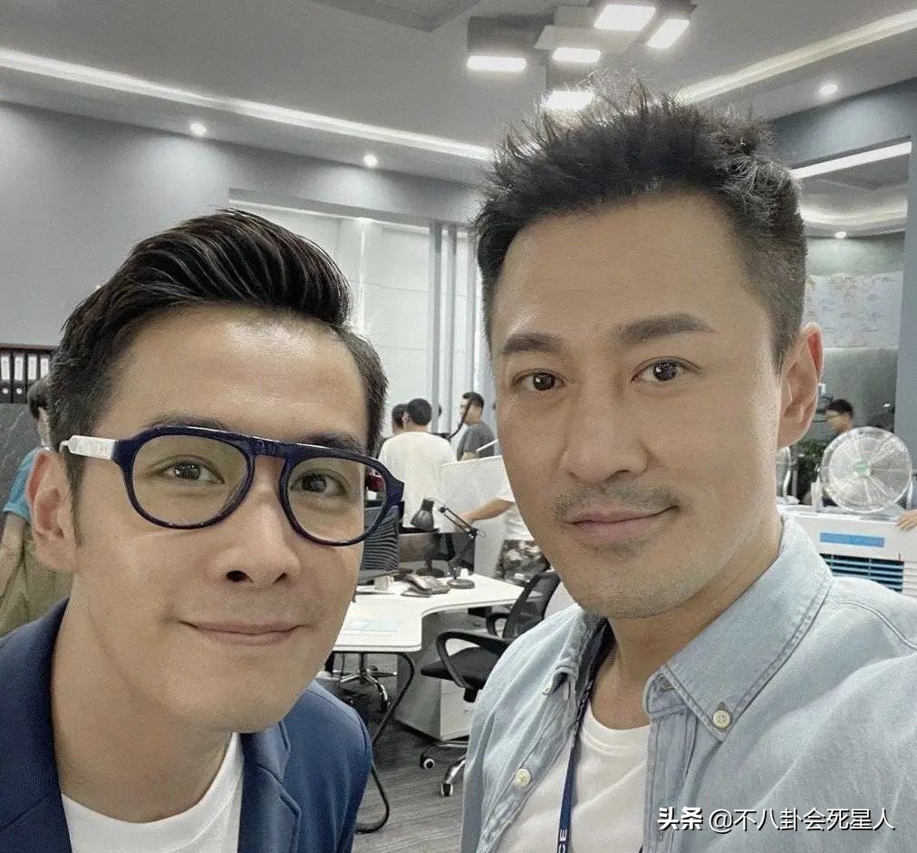 有大陆居住证的台湾明星,港台艺人内地居住证