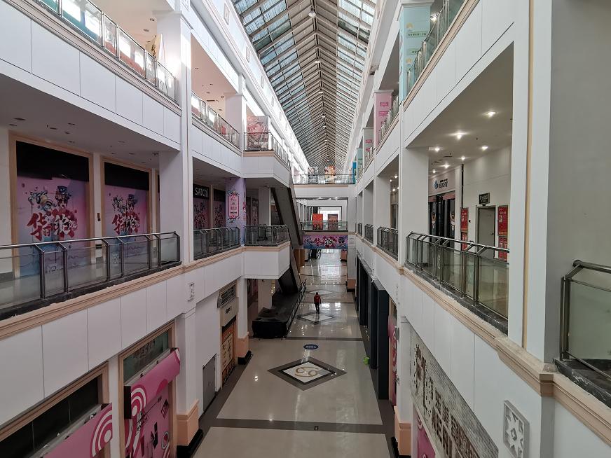 押宝星河里文创、屋顶农场项目,入郑12年的宝龙广场能否续命?