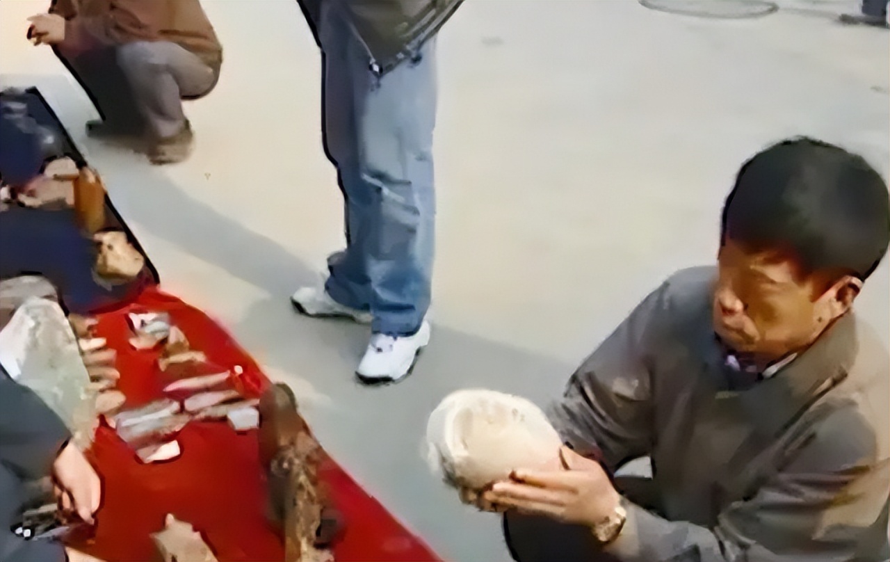 1997年小伙花150元买块石头，4年后竟暴涨64万倍，价值9600万