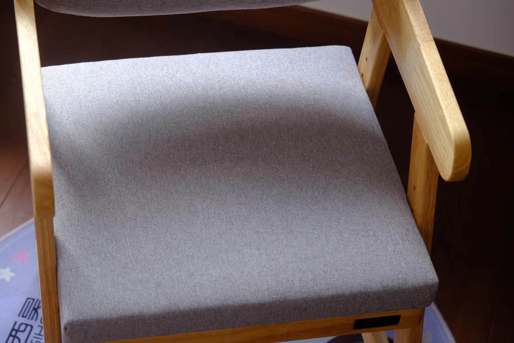 怎么选购学习桌椅,如何挑选学习桌椅品牌