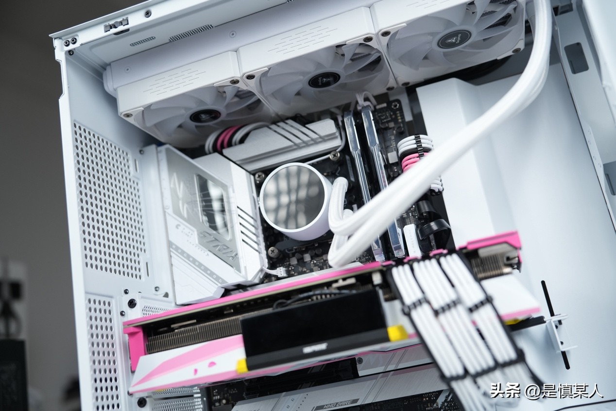 鑫谷昆仑御风机箱评测,鑫谷冰霜360argb冰山版水冷