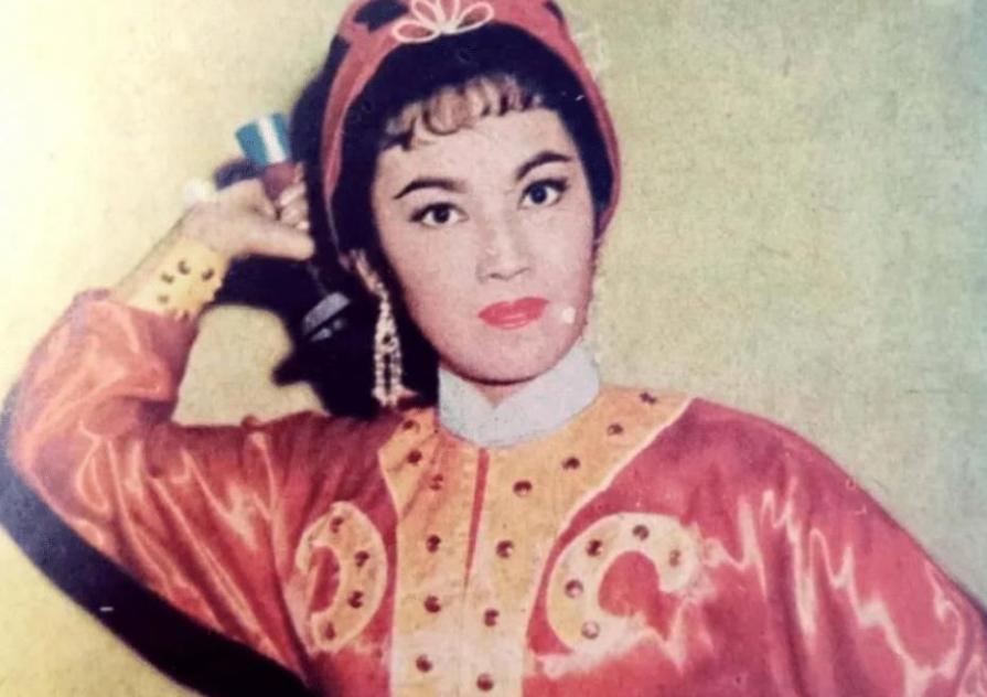 你回来吧李香琴谭炳文年轻时候,游龙戏凤谭炳文李香琴电视剧片段