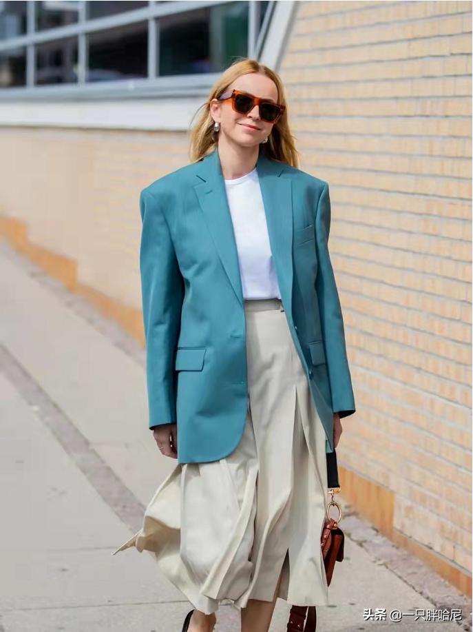 40岁女士气质高端穿搭冬裙,中年气质女裙高级感