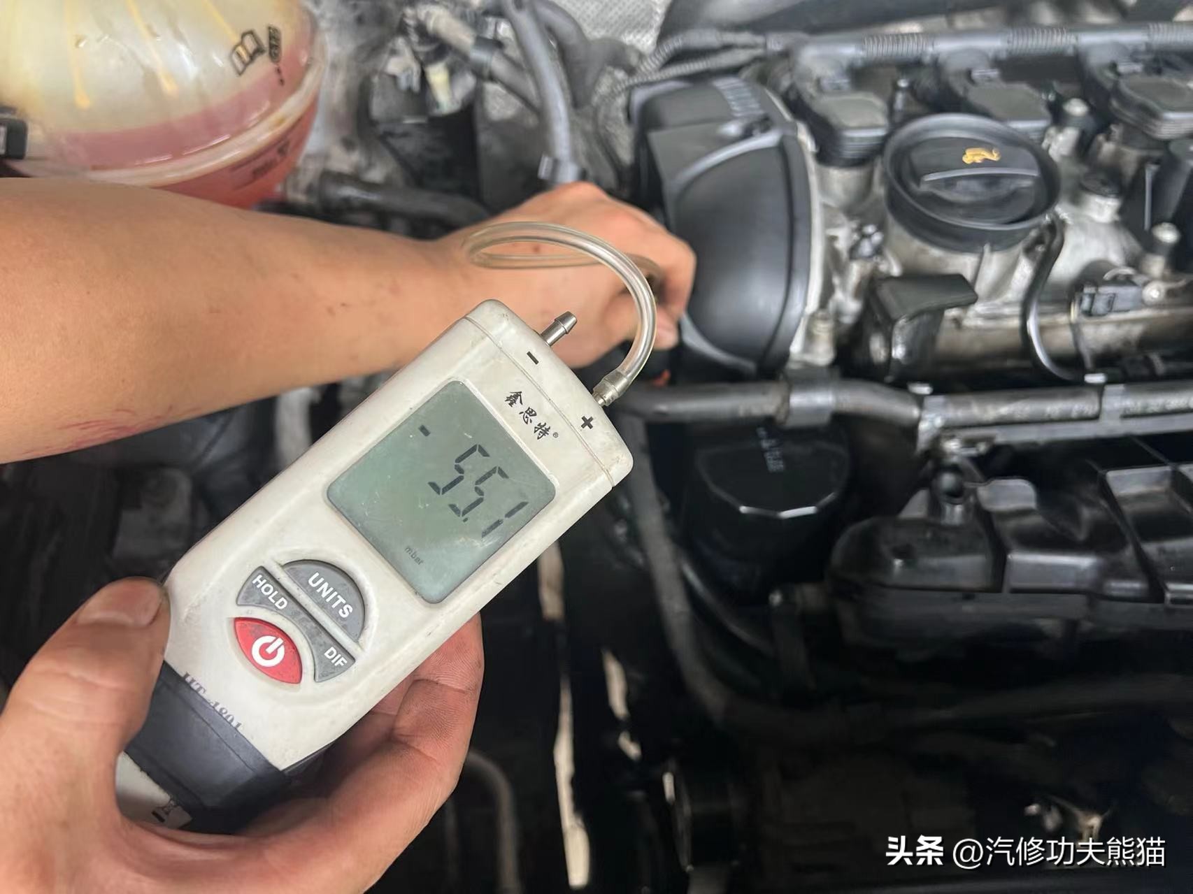 大众途观l2.0t2022保养复位,途观l2017款380tsi四驱豪华版保养