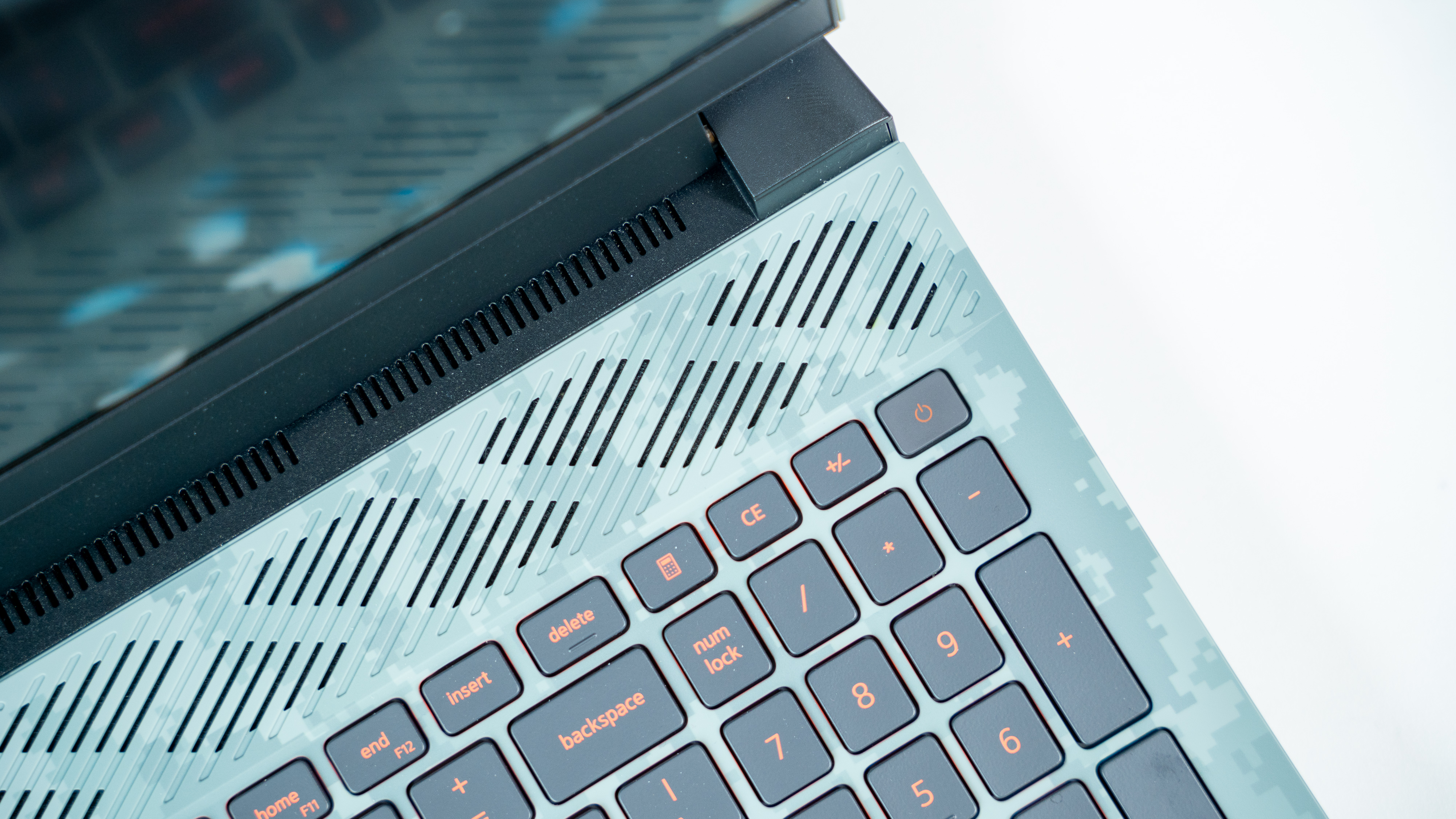 戴尔游匣g15i7-10870h性价比,戴尔游匣g15i7-11800h游戏测评