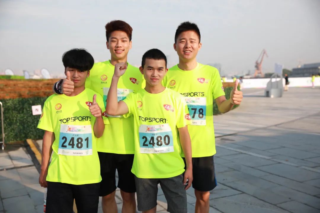 一个女人很关心你的事,一个女人很关心领导