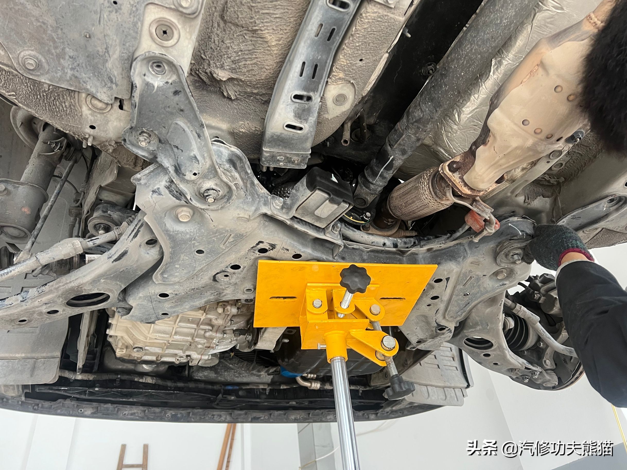 全新胜达大修,现代全新胜达9万公里烧机油