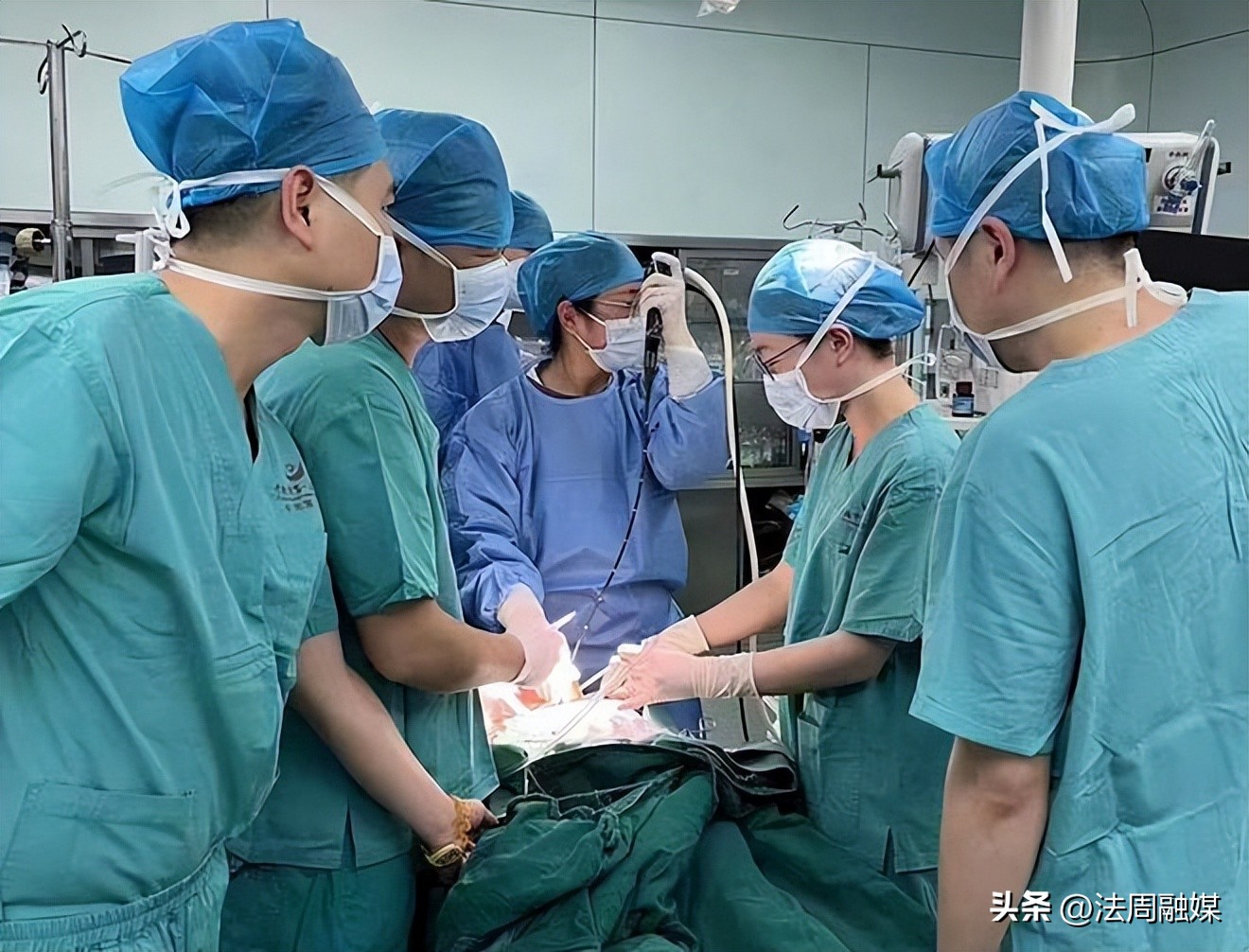 孩子坚果卡喉致死,婴幼儿吃坚果卡喉咙案例