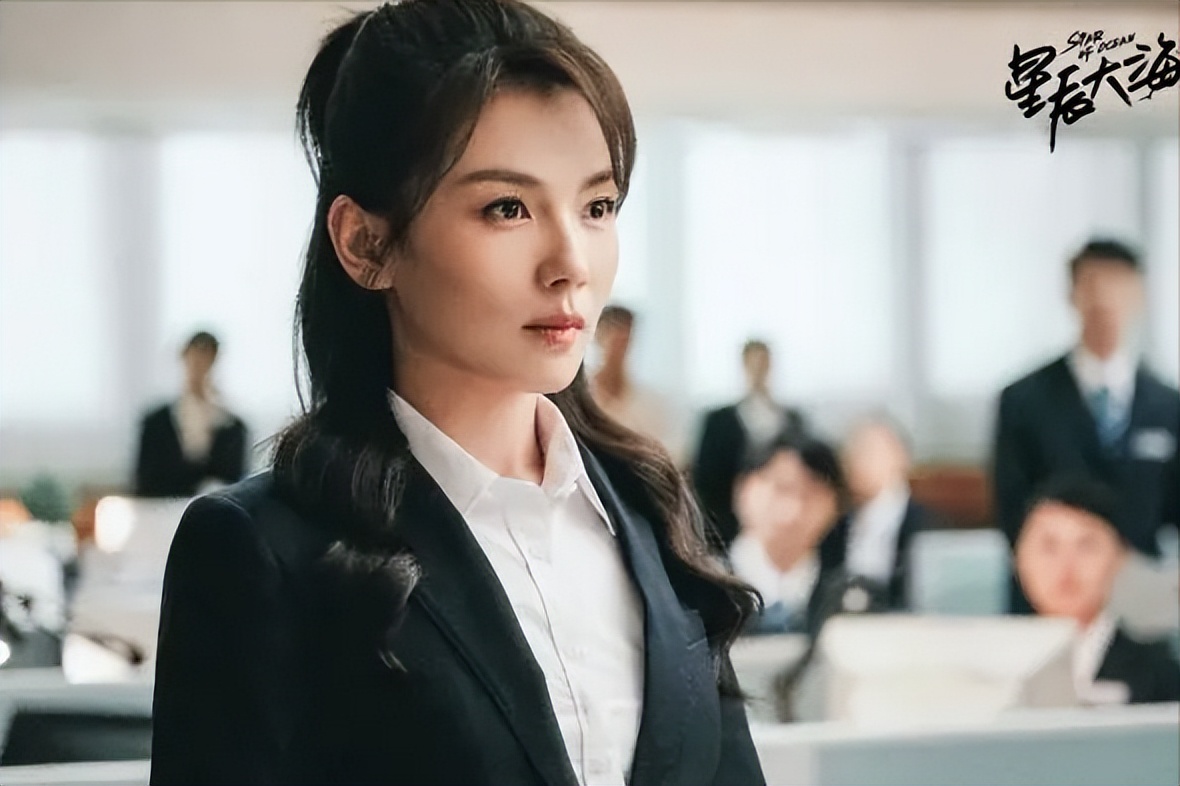 伸舌头、嘴亲肿，“中老年”演员吻戏不忍直视，一个比一个辣眼睛