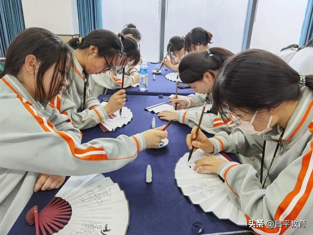 行走改变视界，视界提升境界丨研学系列之回龙观育新学校