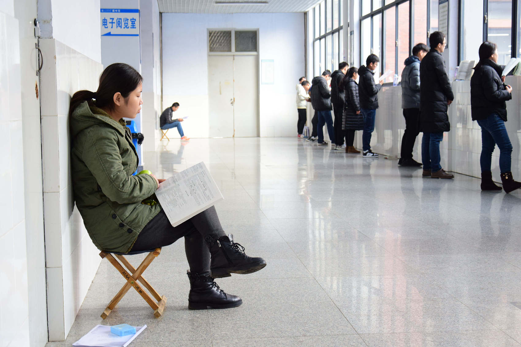 考研政治肖八复盘,考研政治大题背肖四还是肖八