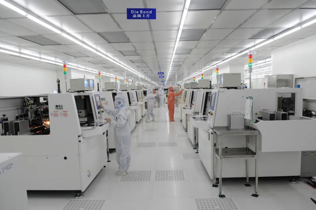 奋力勇攀高峰,奋力新跨越勇攀新高峰