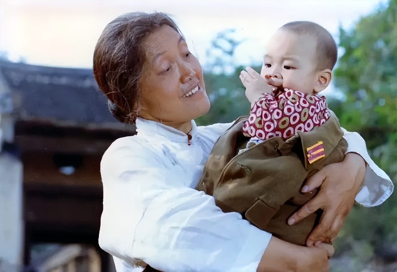 时代与命运给的“苦与痛”《清凉寺钟声》质朴无华的佳作
