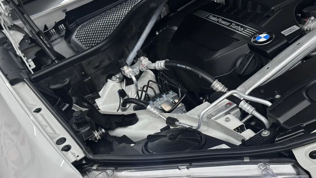 宝马x5老改新二手出售五万左右,宝马x5整车全部翻新要多少钱