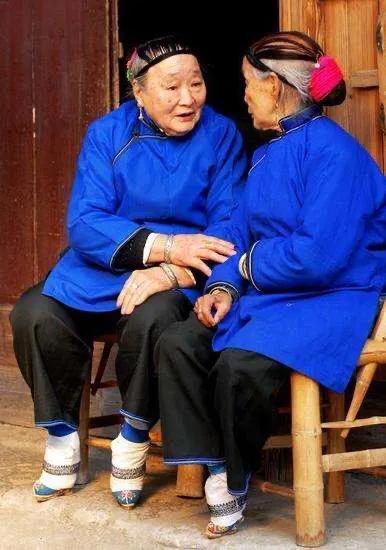 三寸金莲从哪个朝代开始,三寸金莲女鞋