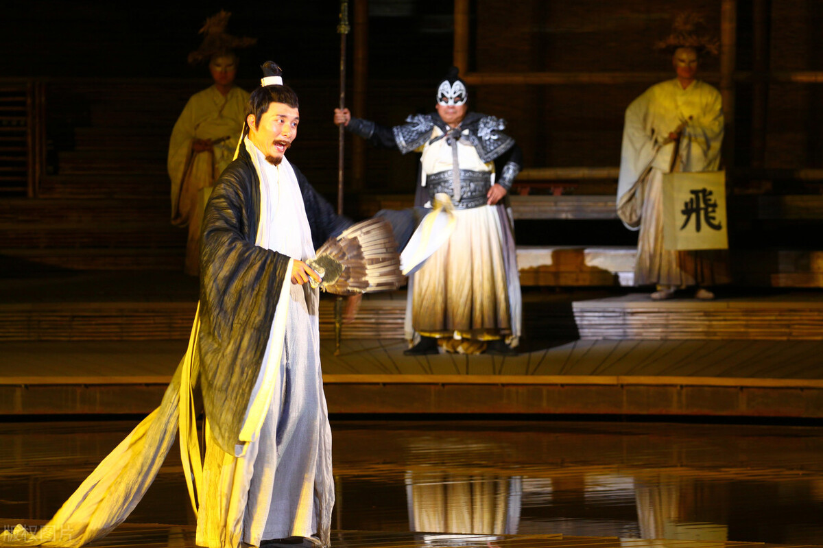 观三国烽烟读三国演义有感,观三国演义读后有感