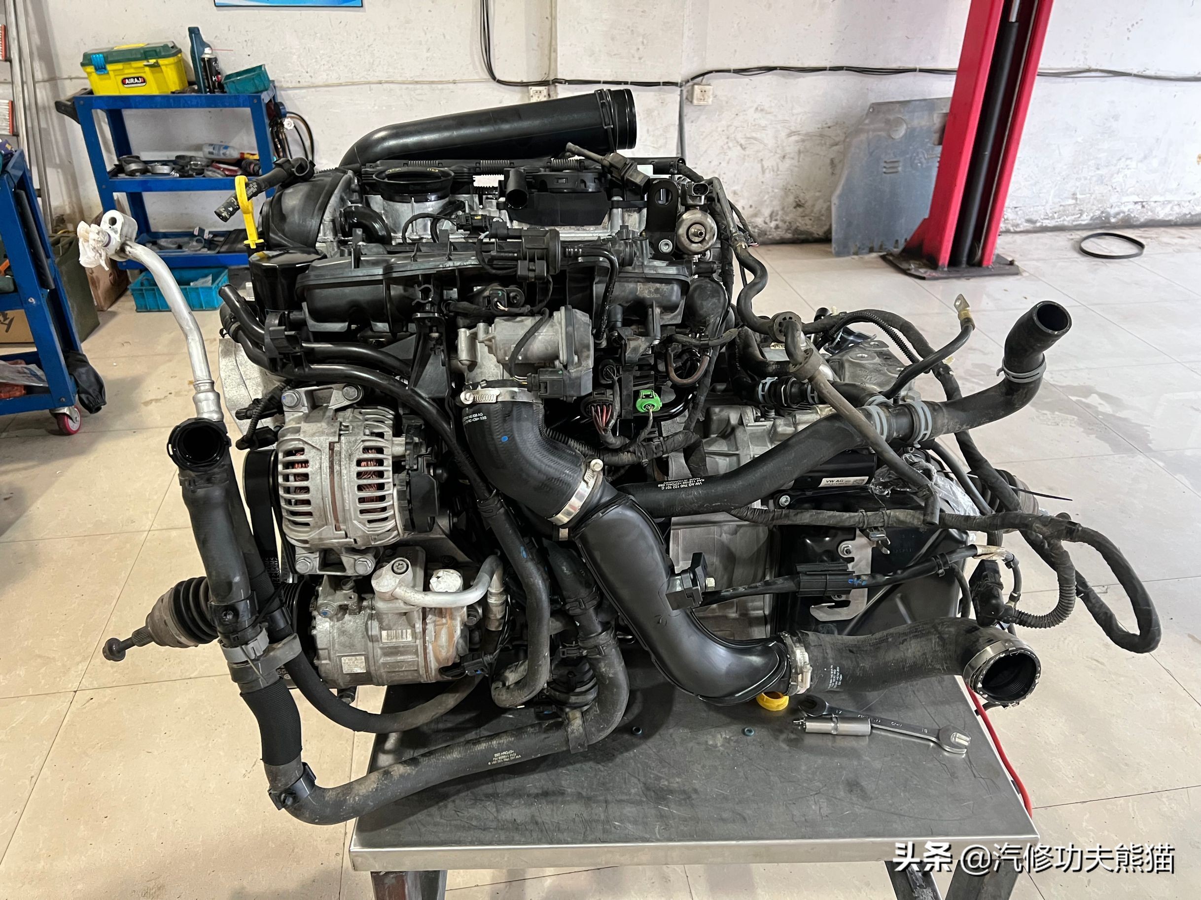 大众夏朗11万公里烧机油,大众夏朗九万公里突然烧机油