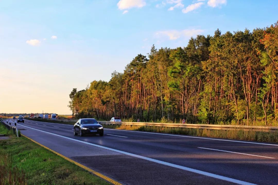 寰风敳鍗囬檷绾ф煆鏋楄但濉攙s姹夊牎鐩存挱 (鍖楁23澶╄嚜椹炬父涔嬪痉鍥芥眽鍫″埌鏌忔灄)