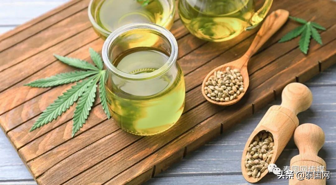 挥刀“自宫”?泰国男子吸食*麻大**过量后疯狂自残,合法化仍在失控