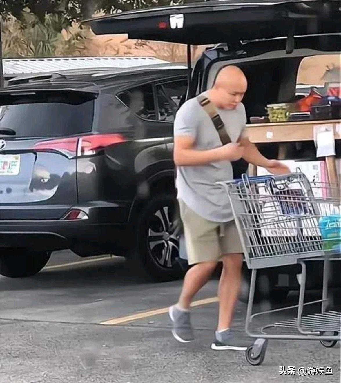 不差钱，乐嘉美国生活滋润，消费能力惊人，开豪车整箱东西买！