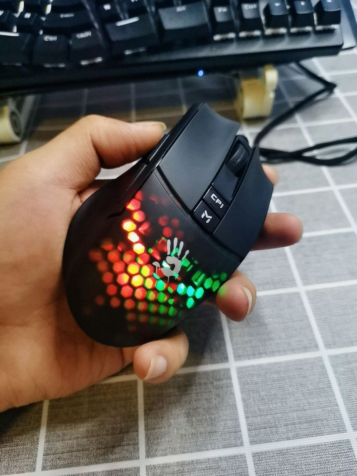 血手幽灵j95和其他鼠标有什么不同,血手幽灵鼠标怎么彻底关闭后台