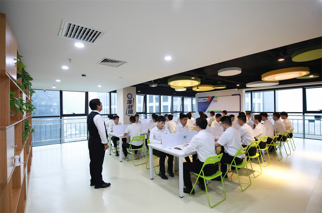 慧中it教育怎么样,慧中it教育职业学校在哪里