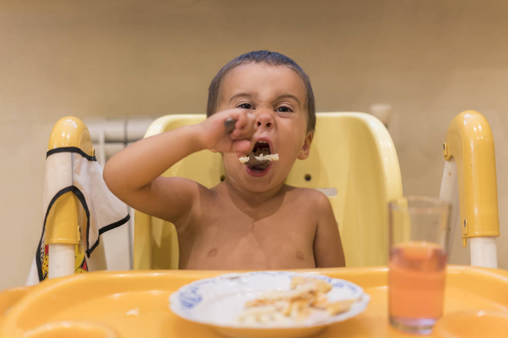 两岁小孩应该如何引导培养,2岁孩子养育技巧