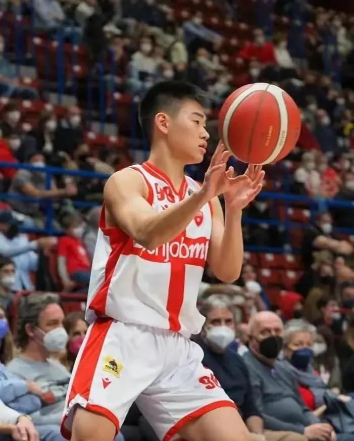 中国男篮四控卫,乔帅带领中国男篮走在正确的路上