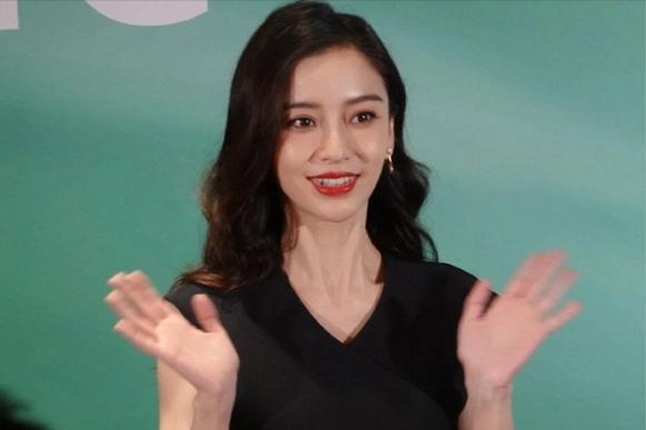 杨颖与黄晓明的真实状况,杨颖在黄晓明之前到底有多火