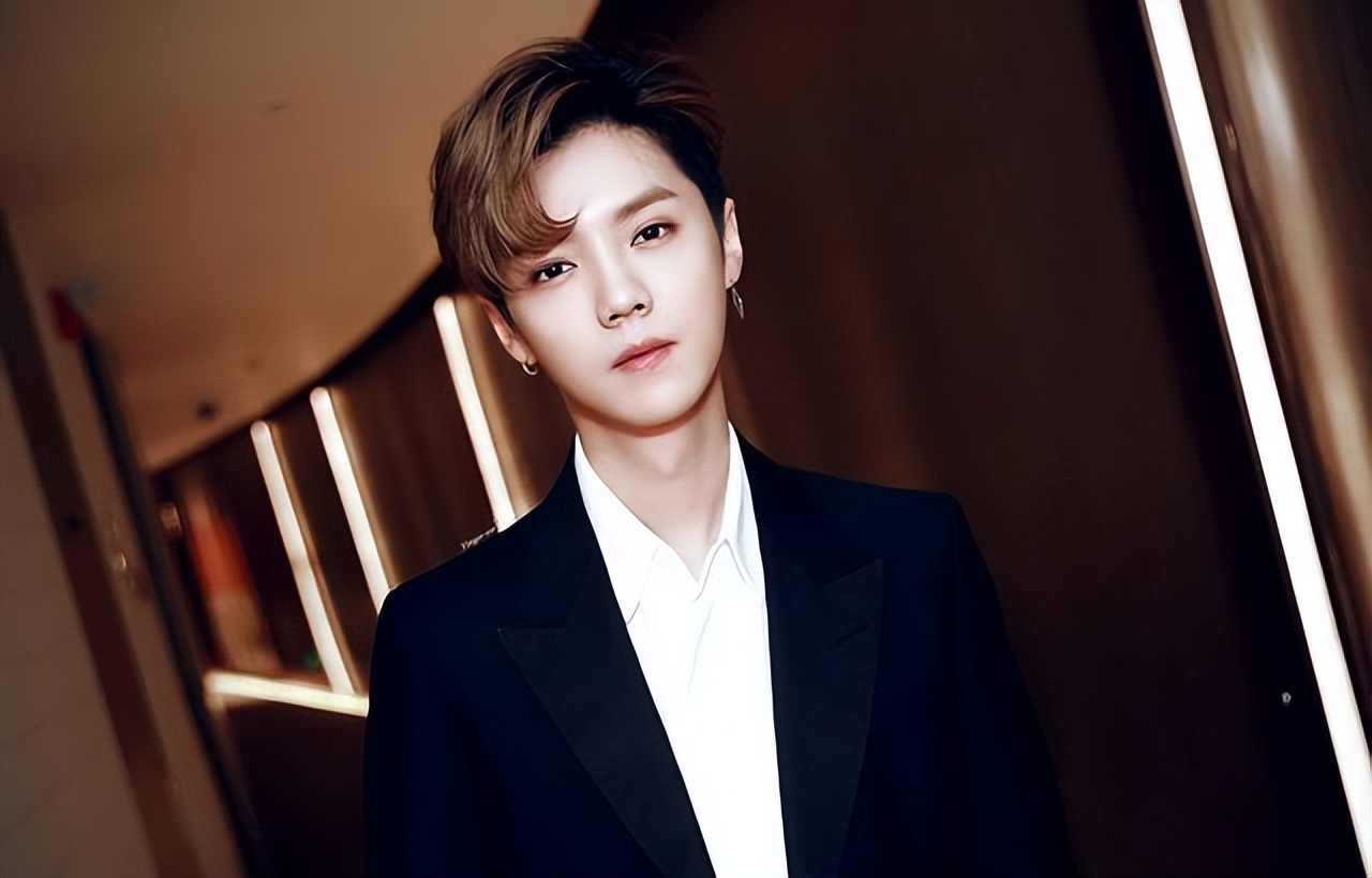 鹿晗父亲大揭秘,鹿晗父亲照片曝光