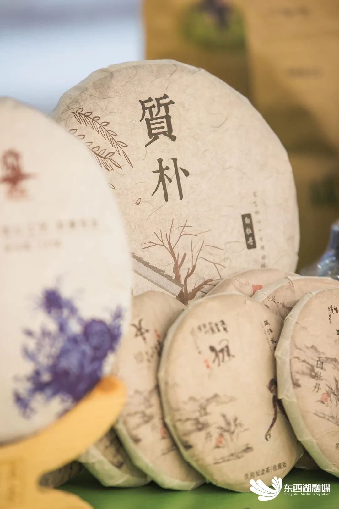 东西湖有个好兄弟！必！须！挺！