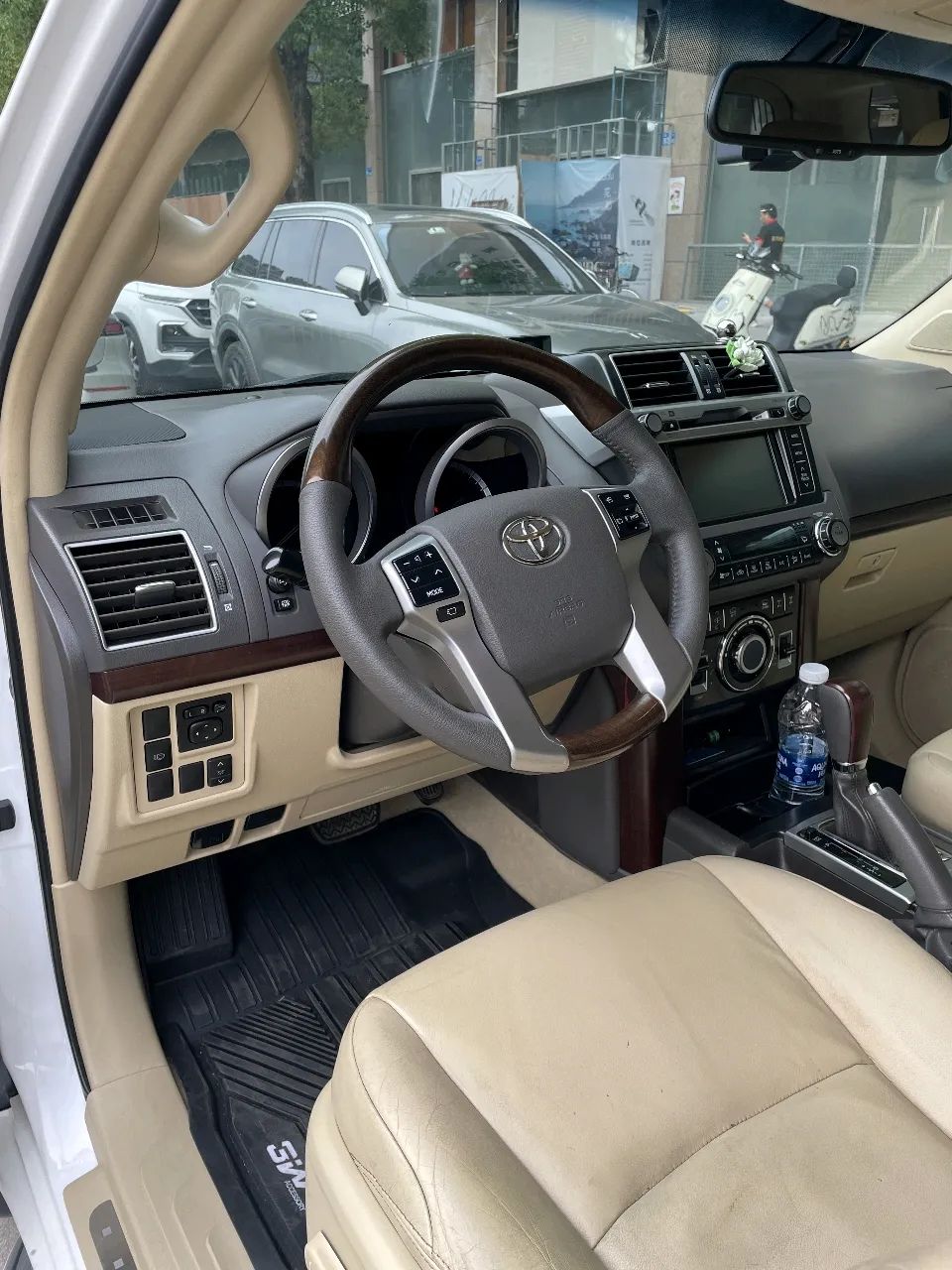 普拉多4.0与2.7驾驶感受,17年普拉多3.5vx真实驾驶感受