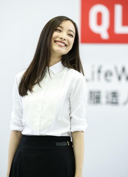 什么衣服适合跟衬衫叠穿,衬衫叠穿高级感春天