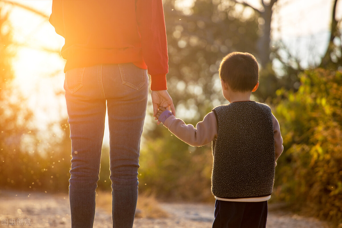 适合母亲节送给母亲的古诗,母亲节关于母亲的诗句