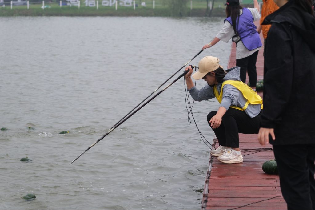溧阳市钓鱼协会圆满完成全国女子网红垂钓嘉年华裁判工作