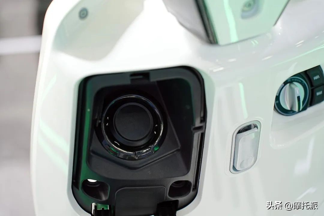 具有独特优势：布雷斯通发布复古踏板漫卡Manrcca150