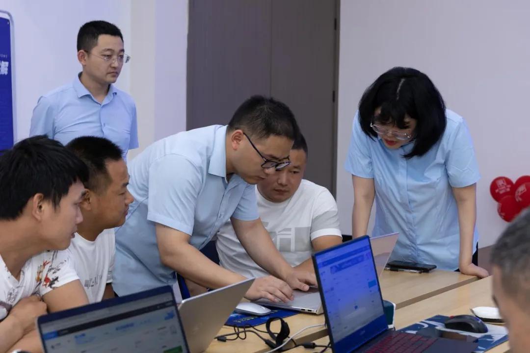 千万大商打造计划——润禾门窗营销设计提升班圆满收官！