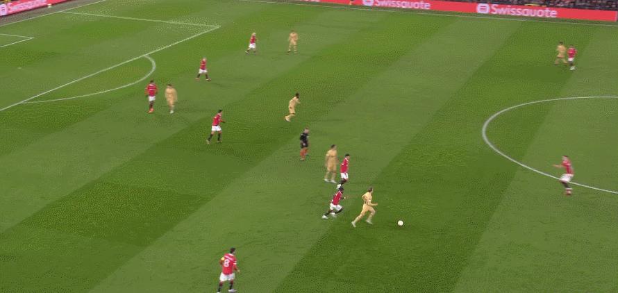 曼联战胜巴萨滕哈赫向球迷喊话,曼联在滕哈赫带领下何去何从