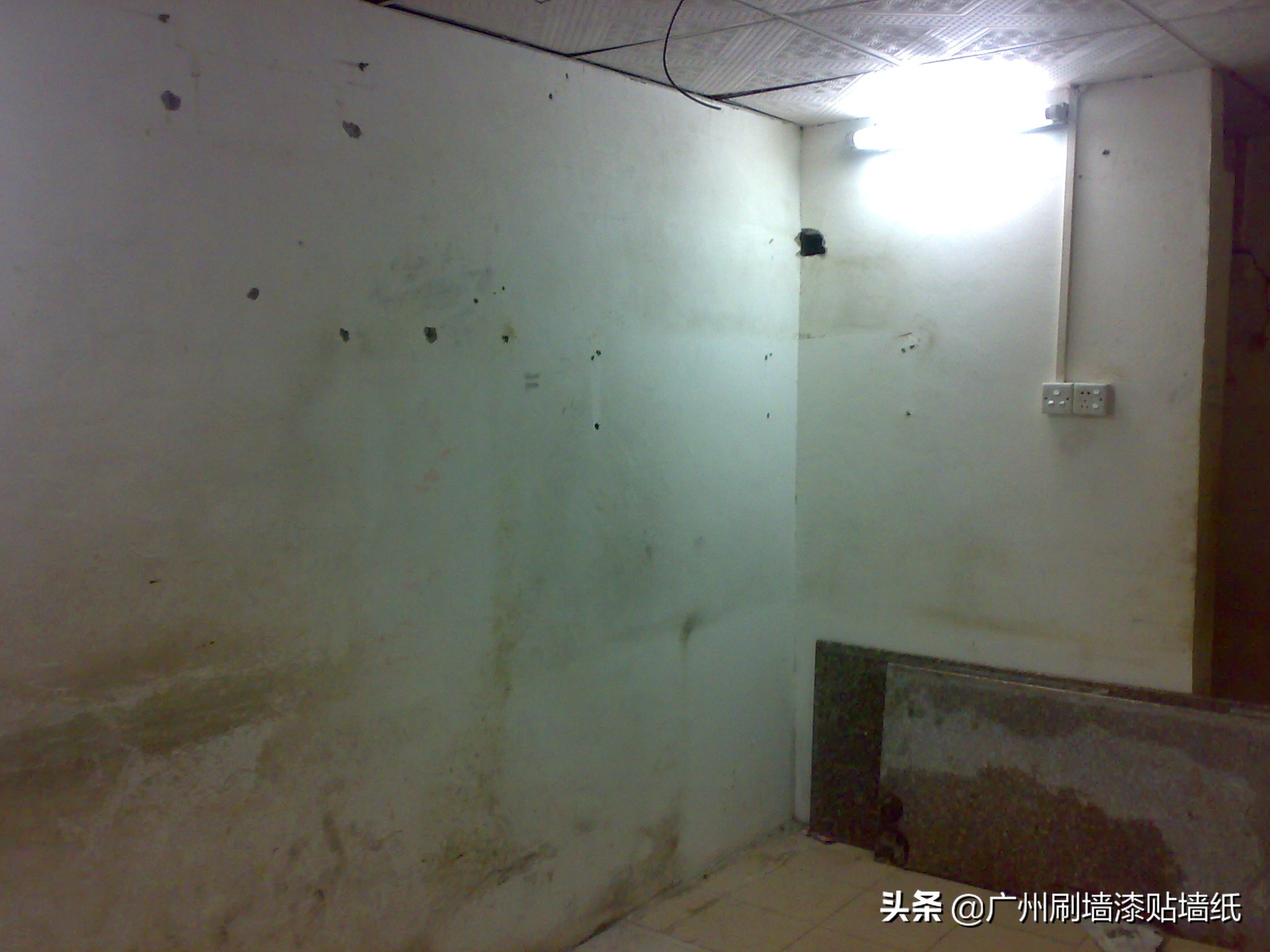 刚刷三年的墙面需要怎么翻新,翻新墙面自己刷漆的方法和技巧