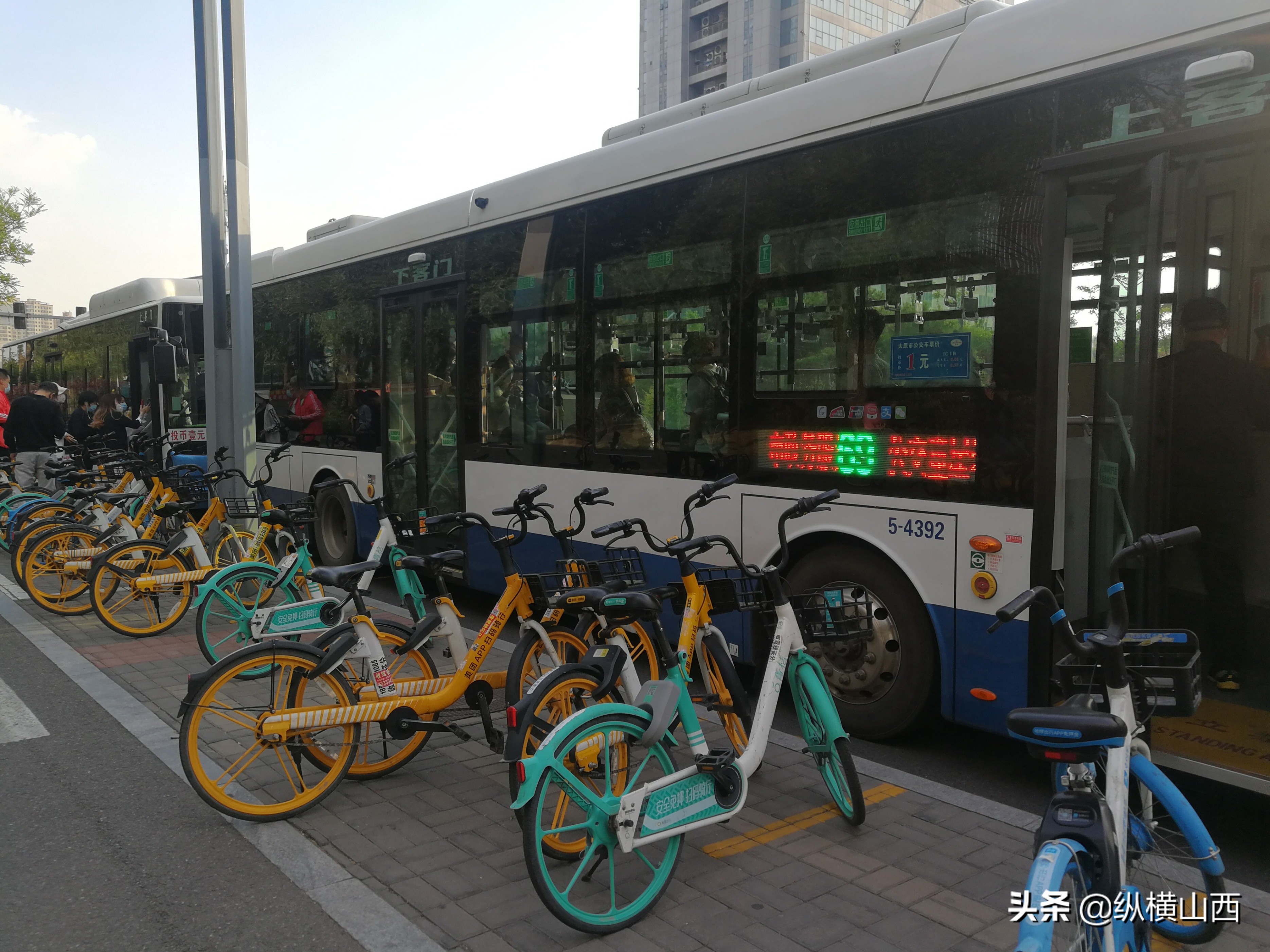 大学生毕业高薪工作排行,哪些城市比较适合应届毕业生工作