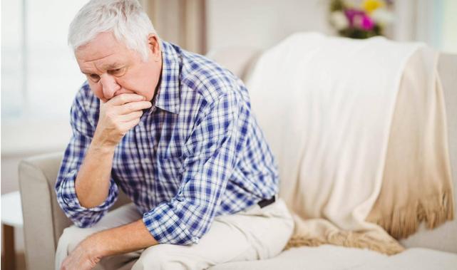 老人身上有一股怪味吗？建议55岁后，远离3个习惯，老了或没味