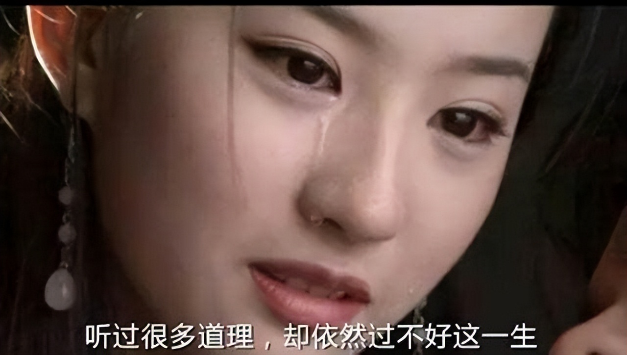 男子不用洗发水秃顶变黑发,男子半年不用洗发水秃变满头黑发