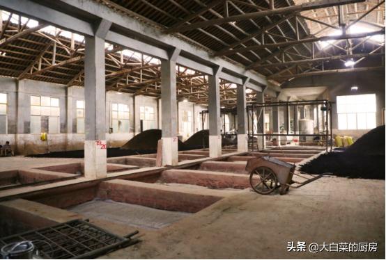 怪事！贵州人常喝的酒，并不是茅台，而是4款“平价酒”，为啥？