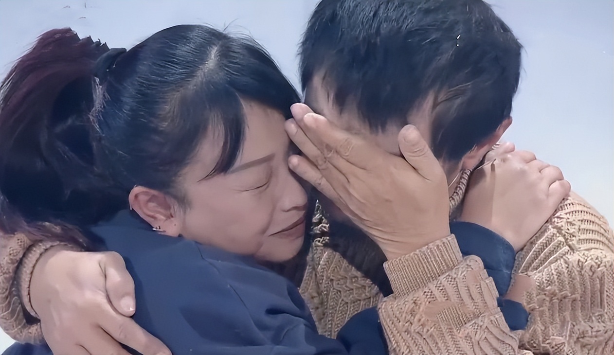 8岁被拐46年后寻亲找到父亲,被拐十八年的小伙苦寻父母完整版