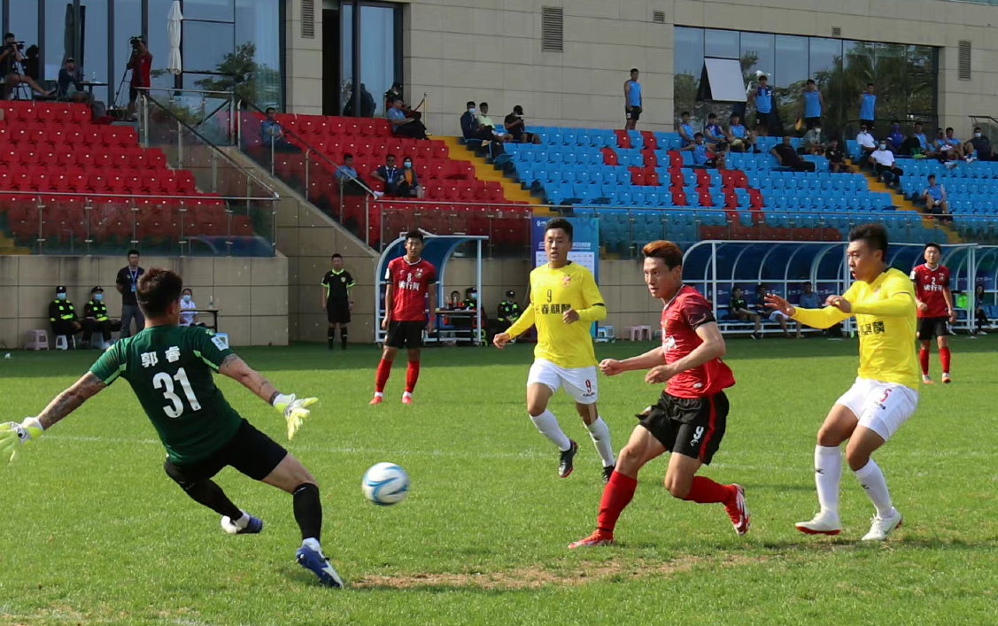 大连读行8-0长春金麒麟,阎鹏上演五子登科,17岁小将毛伟杰建功