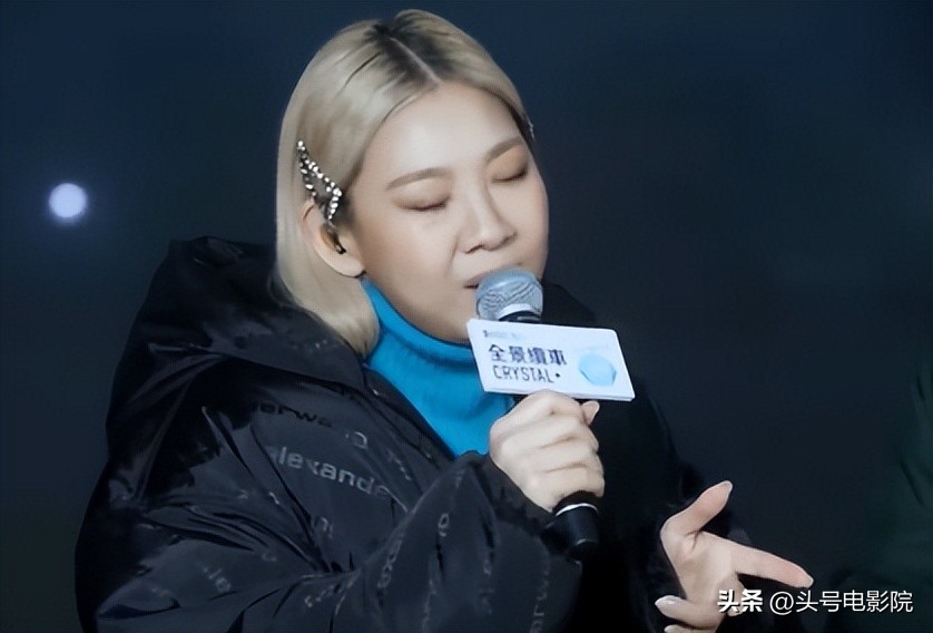 郑欣宜经纪人发辟谣声明,郑欣宜公开宣布恋情