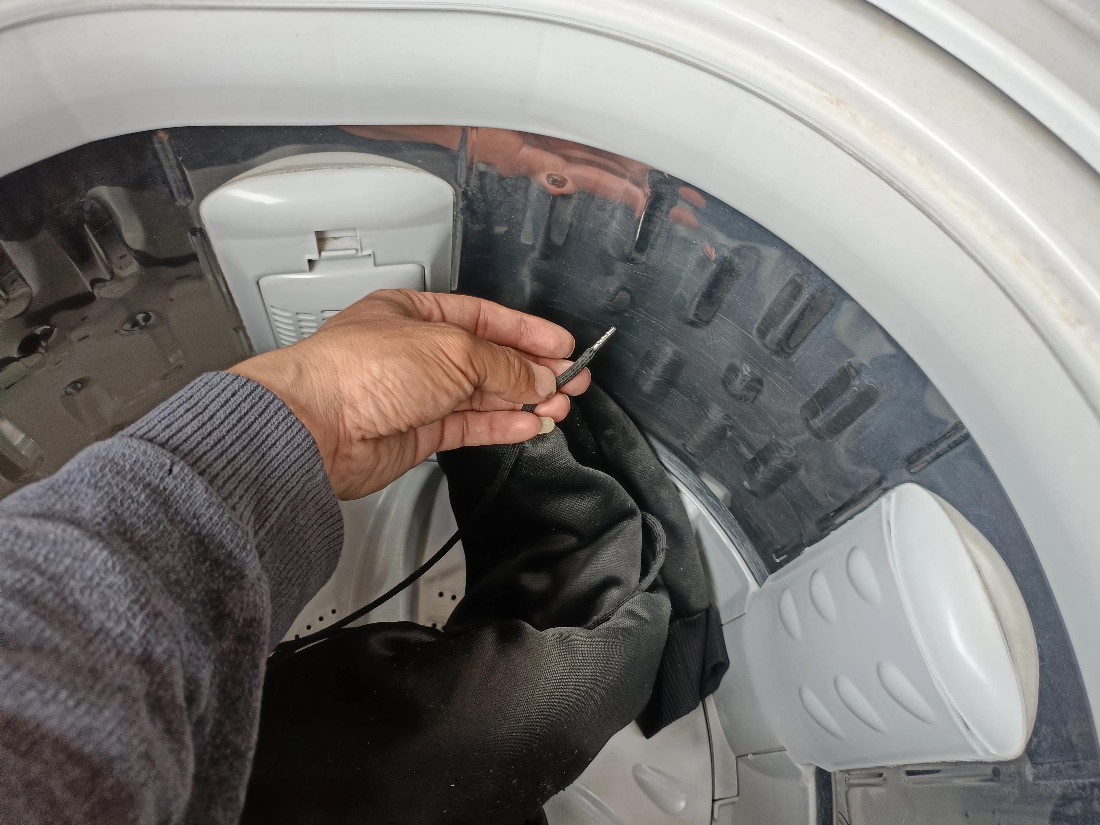 洗衣机卡住存不住水直接排出去,洗衣机不脱水显示3e是怎么回事