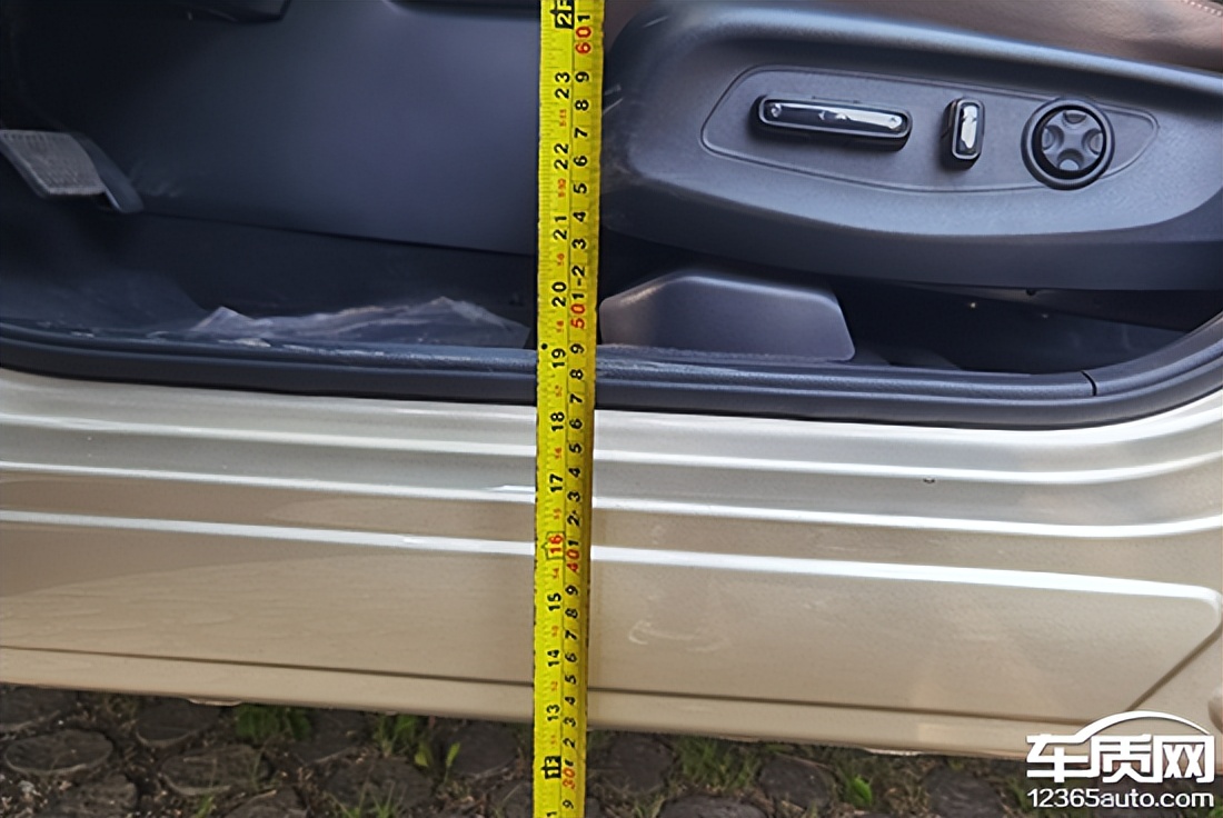 2023款本田cr-v锋尚版7座,本田cr-v2023款怎么判断左右距离
